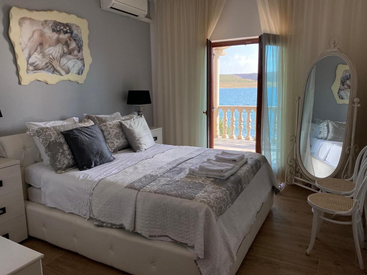 Villa Punta Рованиска Екстериор снимка